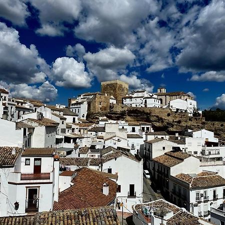 Setenil De Las Bodegas Casa De Las Lanzas מראה חיצוני תמונה