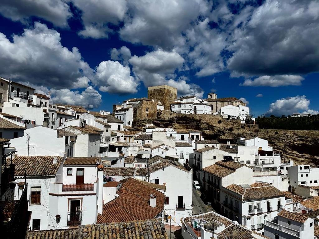 Setenil De Las Bodegas Casa De Las Lanzas מראה חיצוני תמונה